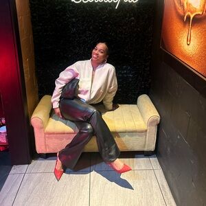 Meet your Posher, Tiara